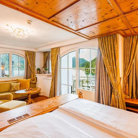 Via Salina - Am - Adults Only